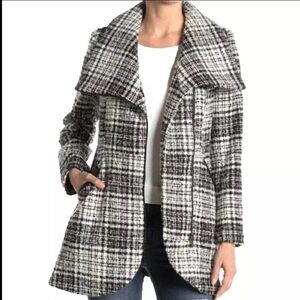 French Connection Black/White Plaid Zip Pea Coat With Tulip Hem Size Small